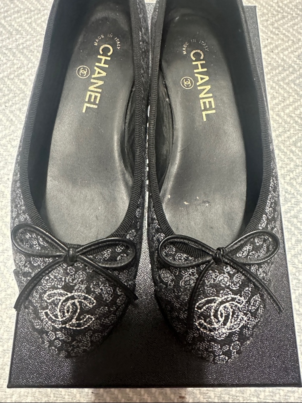 CHANEL Black denim  CC Logo Ballet Flats - Picture 11 of 11
